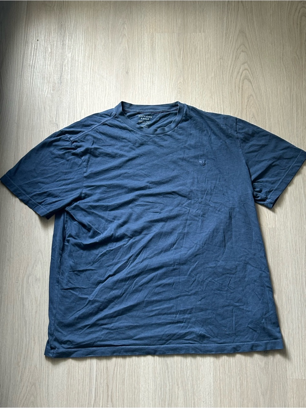 American Eagle boxy T-shirt